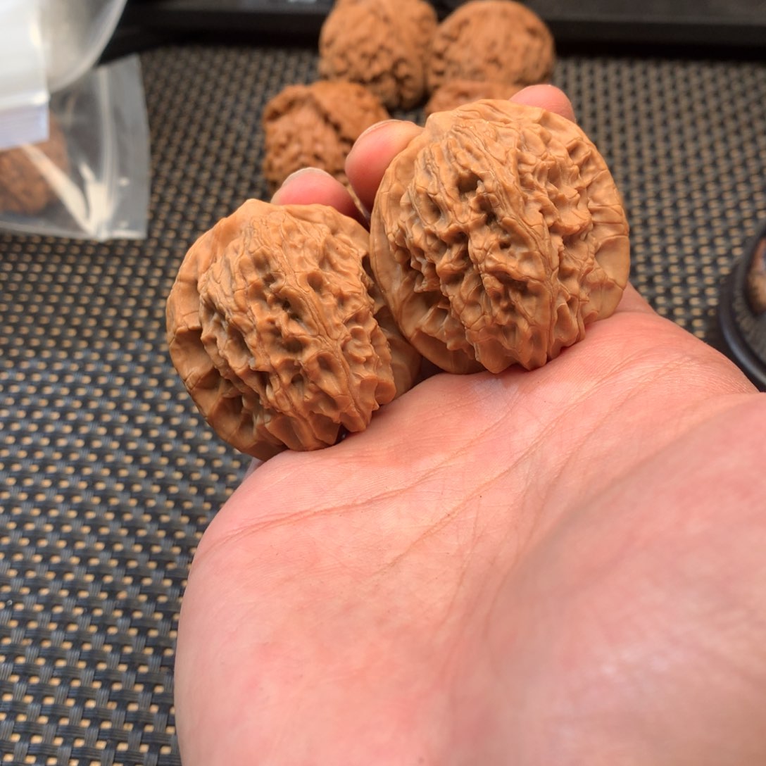 文玩核桃把件马老四40