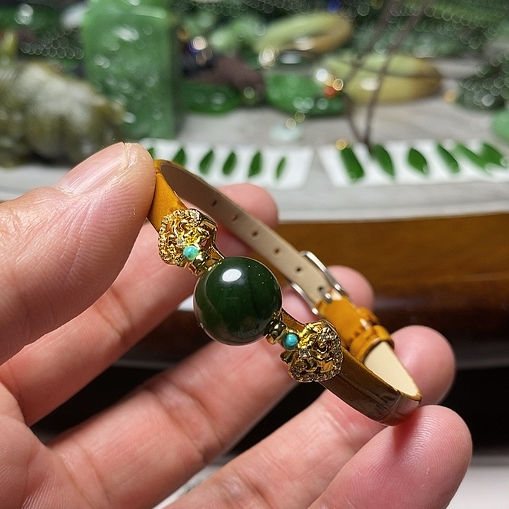 和田玉（碧玉）未镶嵌颈饰