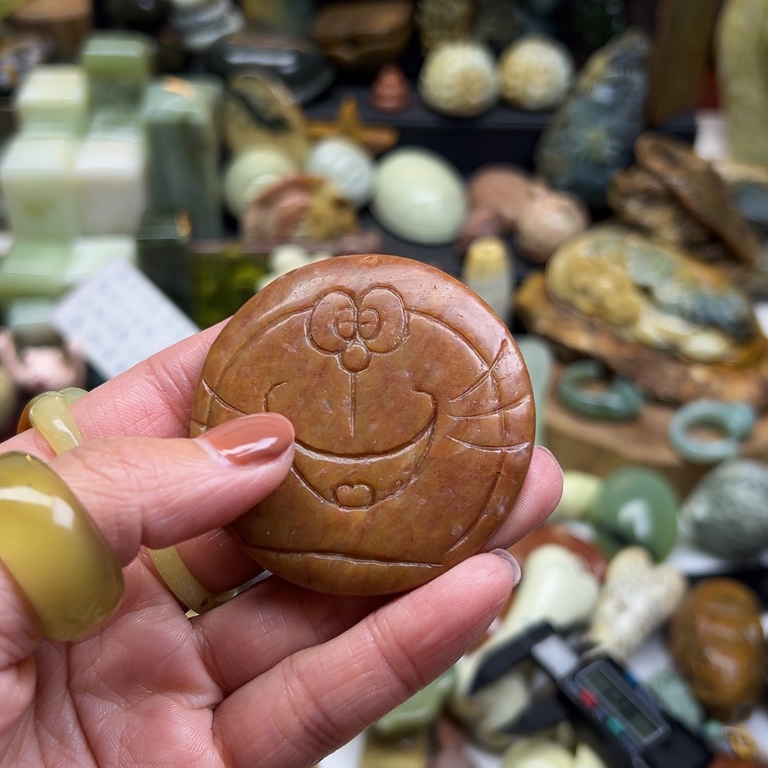 村***花岫玉未镶嵌颈饰辽阳料哆啦