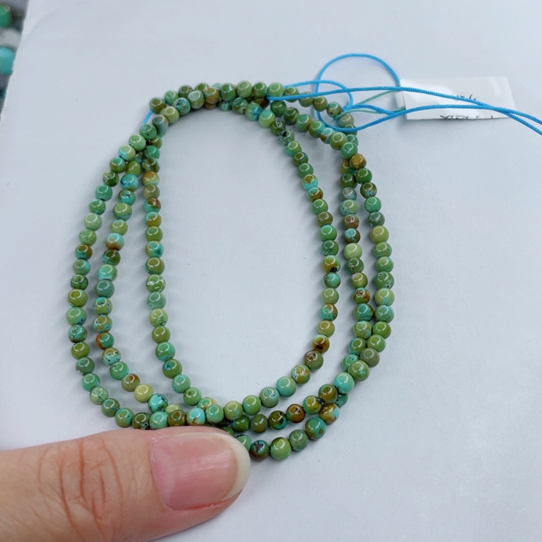 绿松石颈饰未镶嵌