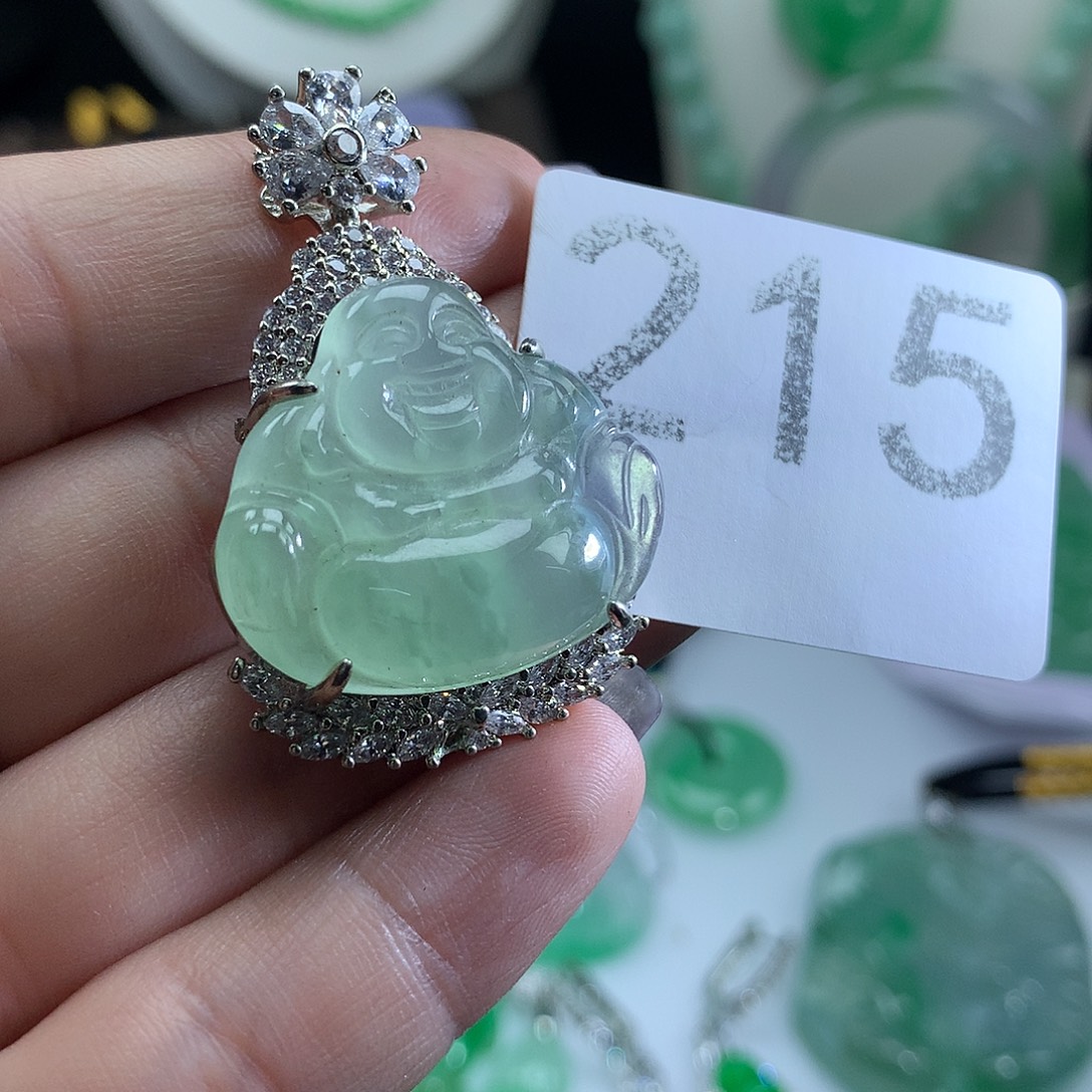 翡翠未镶嵌吊坠(赠链)