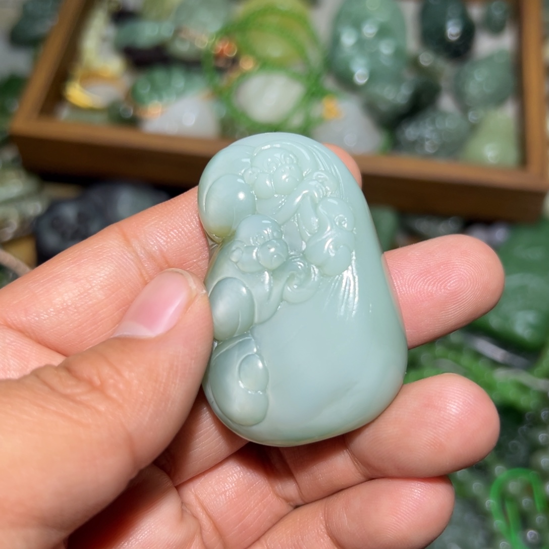 一***举和田玉未镶嵌挂件