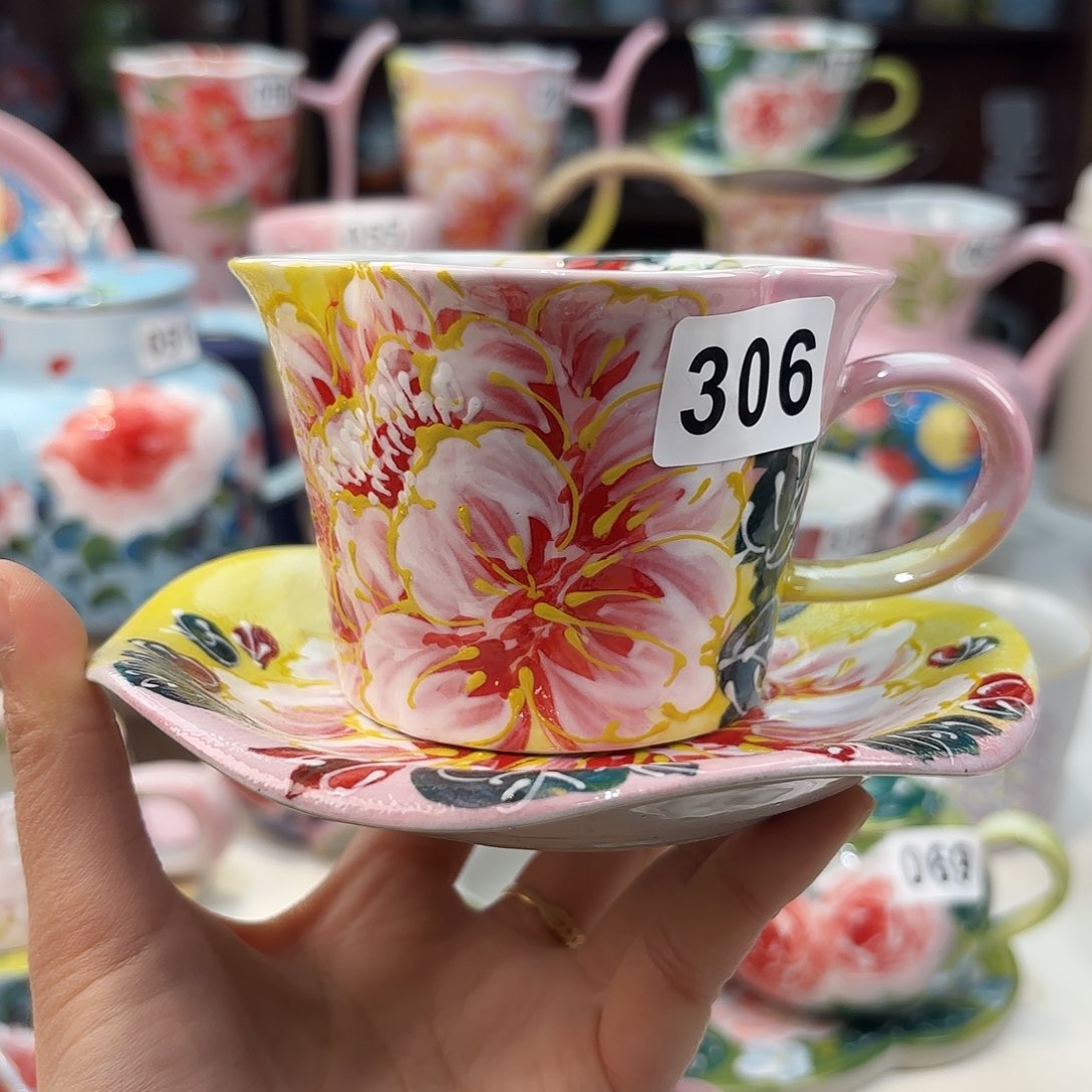 瓷片兔兔好漂亮de o o o o w