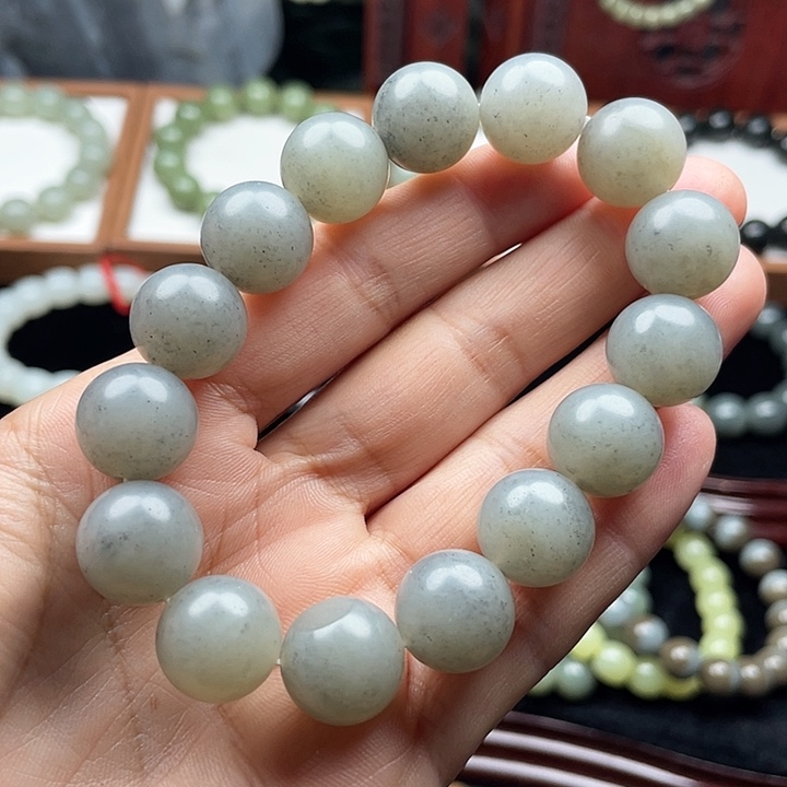 牙***粉和田玉未镶嵌手串