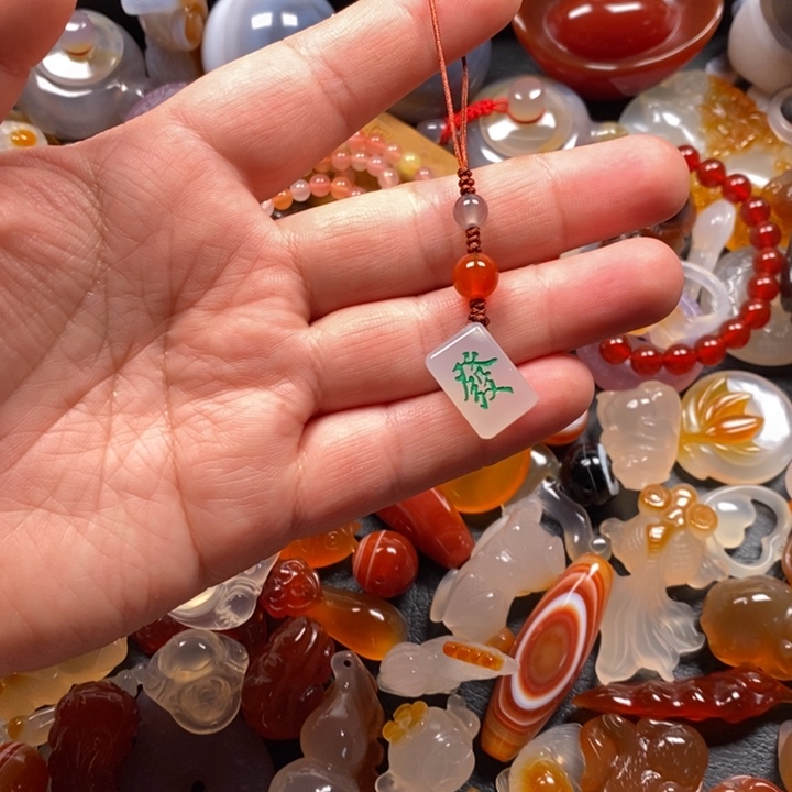 玛瑙/玉髓未镶嵌颈饰