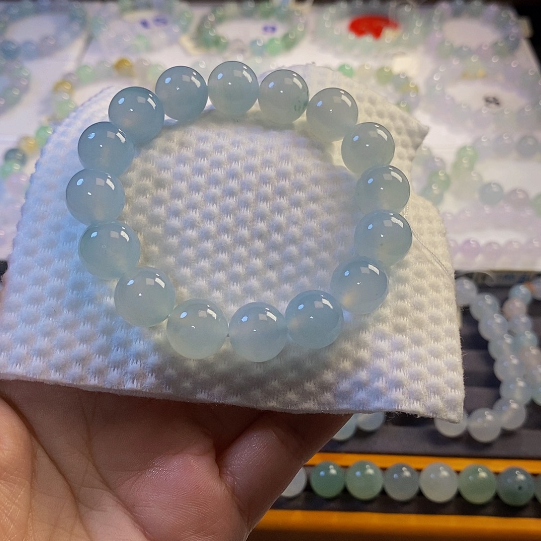定制翡翠未镶嵌翡翠.