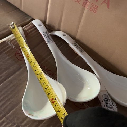 微瑕，不能明火，22厘米汤勺默认发3个