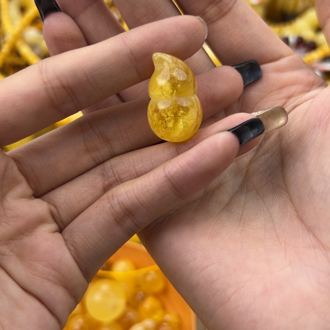 琥珀珠宝奇石未镶嵌