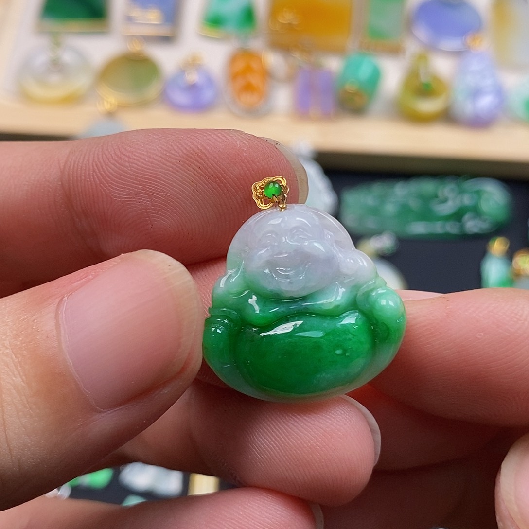 淦***水翡翠18K金镶嵌颈饰翡翠