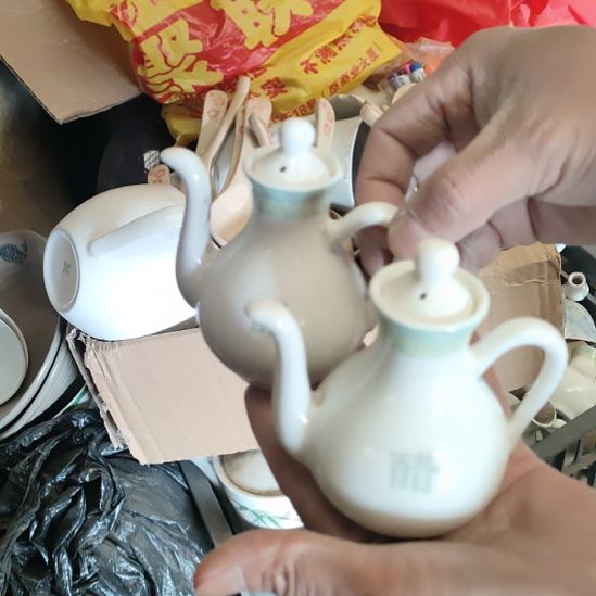 白瓷出口陶瓷醋壶