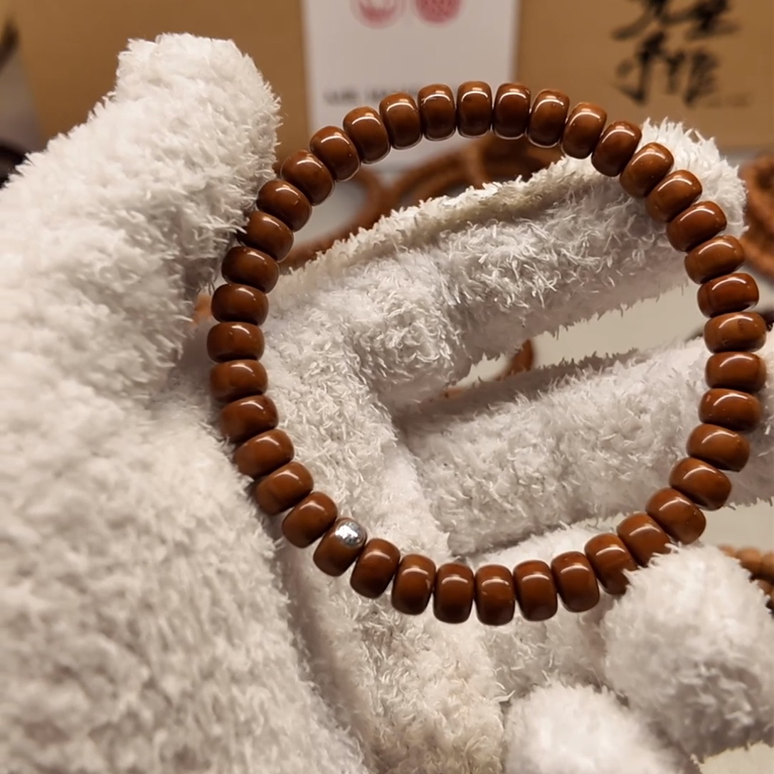 I***型吊坠桃核鼠药片7.5银标