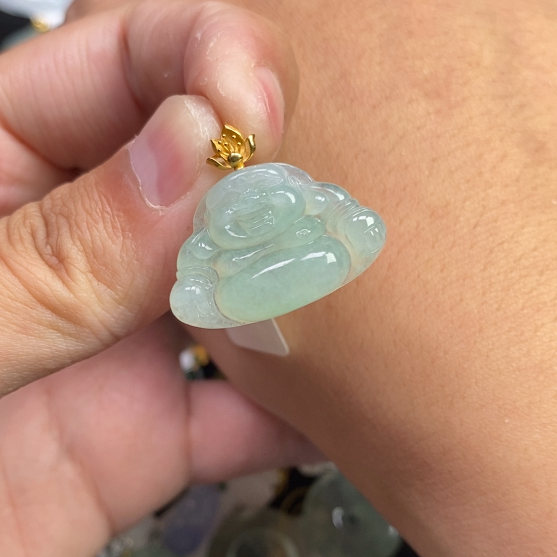 翡翠18K金镶嵌颈饰佛公