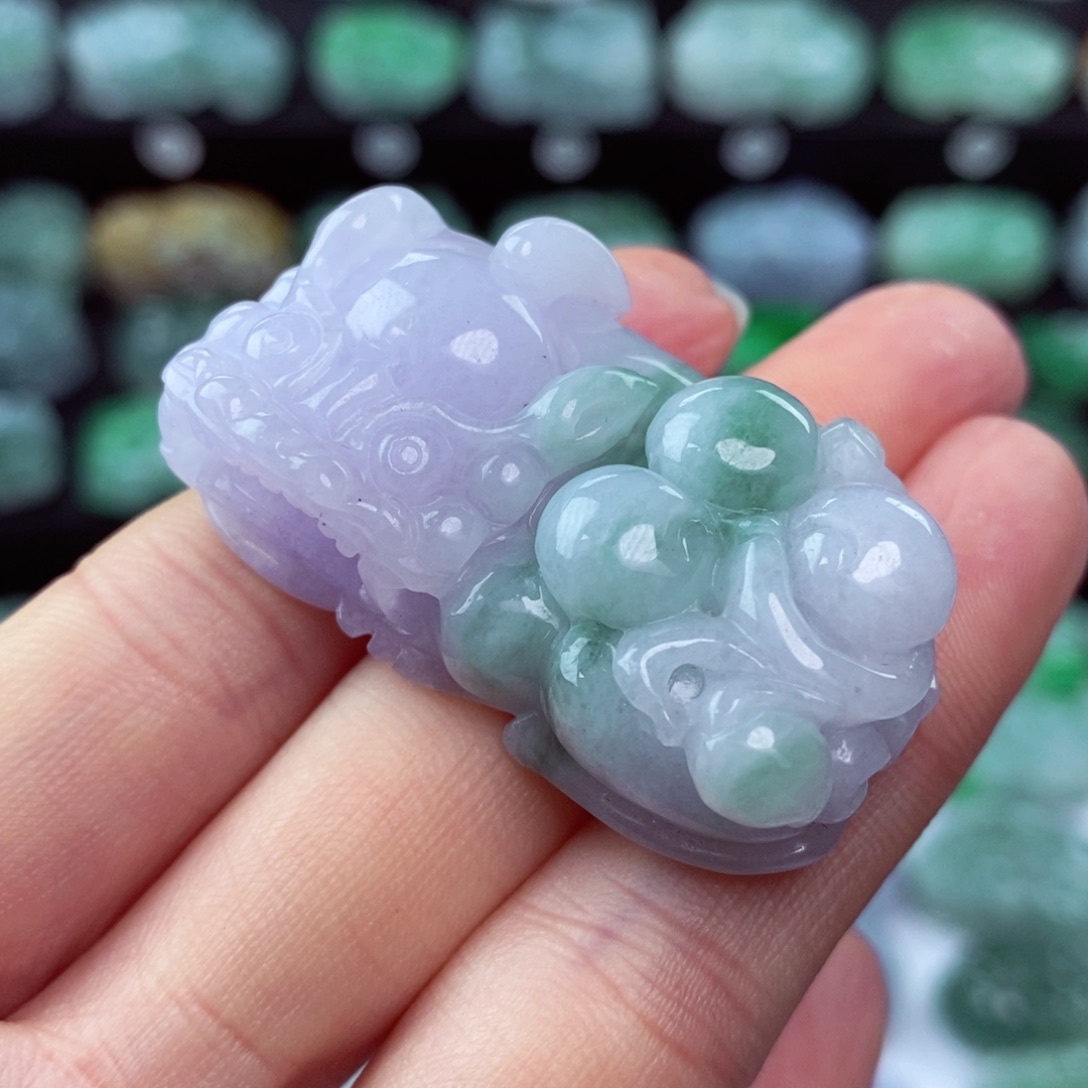 翡翠颈饰未镶嵌天然