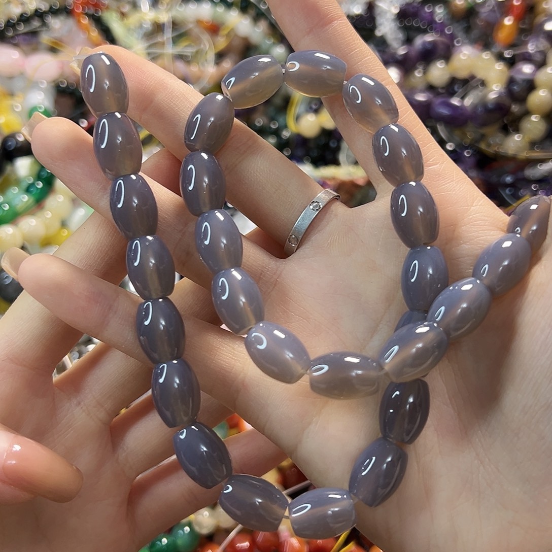 玛瑙/玉髓未镶嵌珠宝半成品灰玛瑙枣珠一条