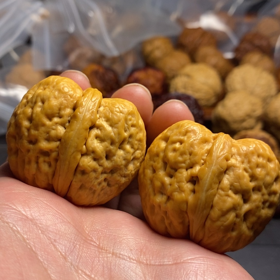 文玩核桃把件42尺萌萌包