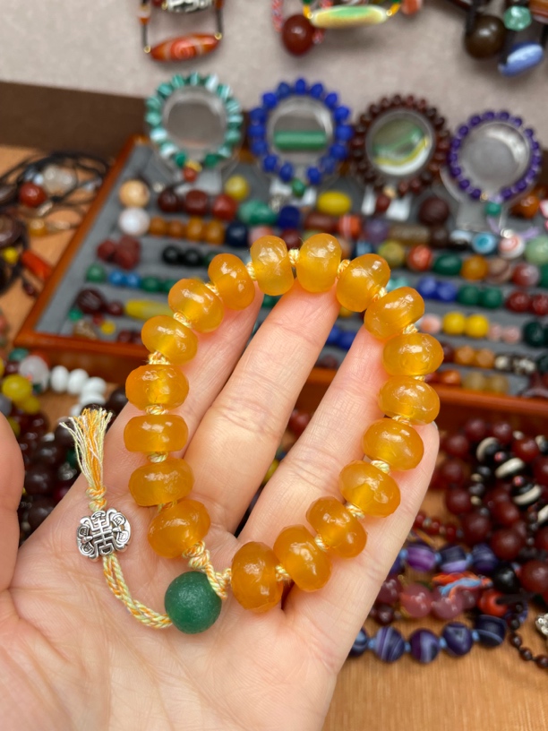 算盘珠金黄色玛瑙手串贵气金色