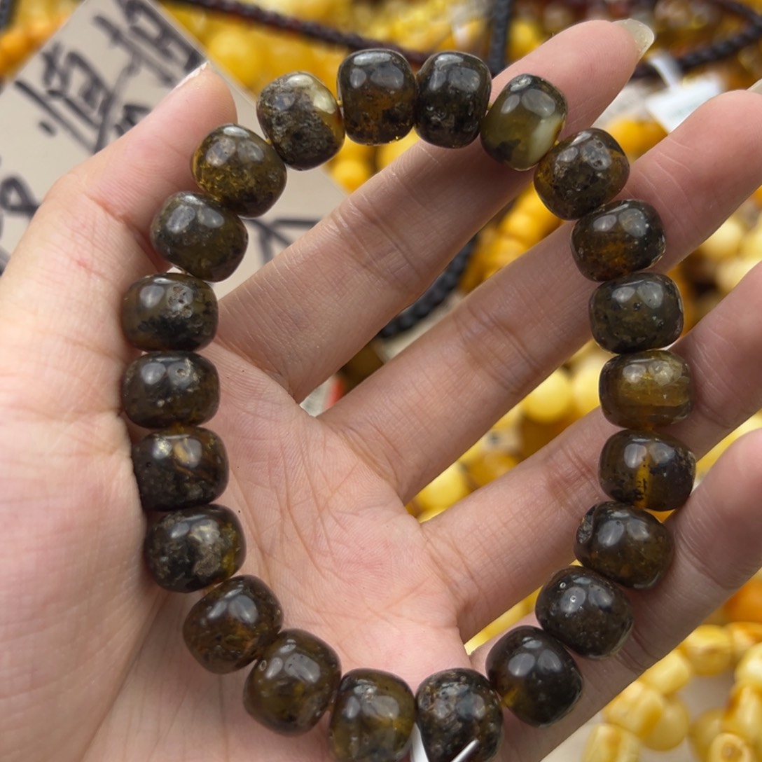 琥珀珠宝奇石未镶嵌