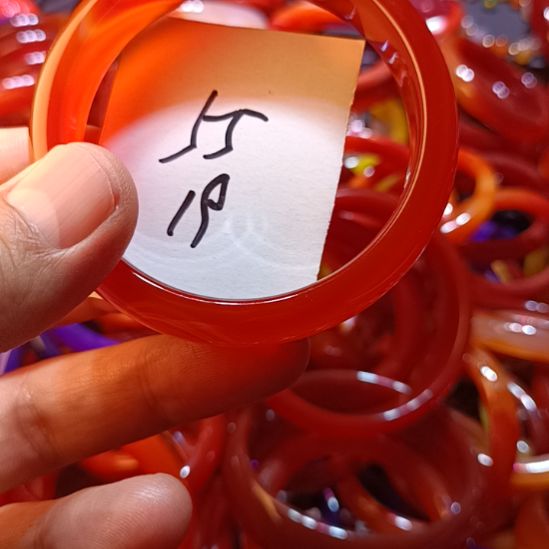 玛瑙/玉髓手镯未镶嵌