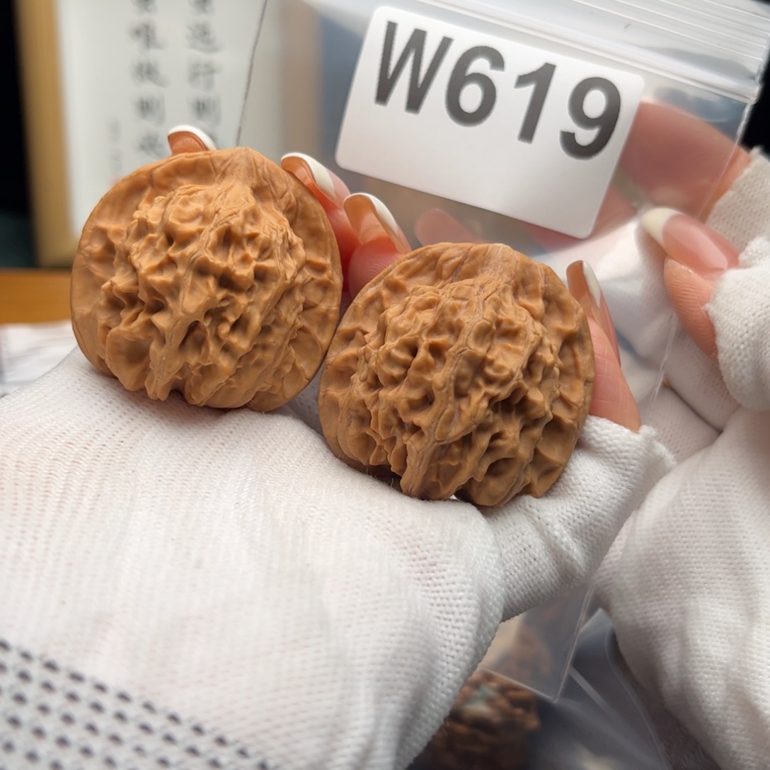 文玩核桃把件40天地w 619