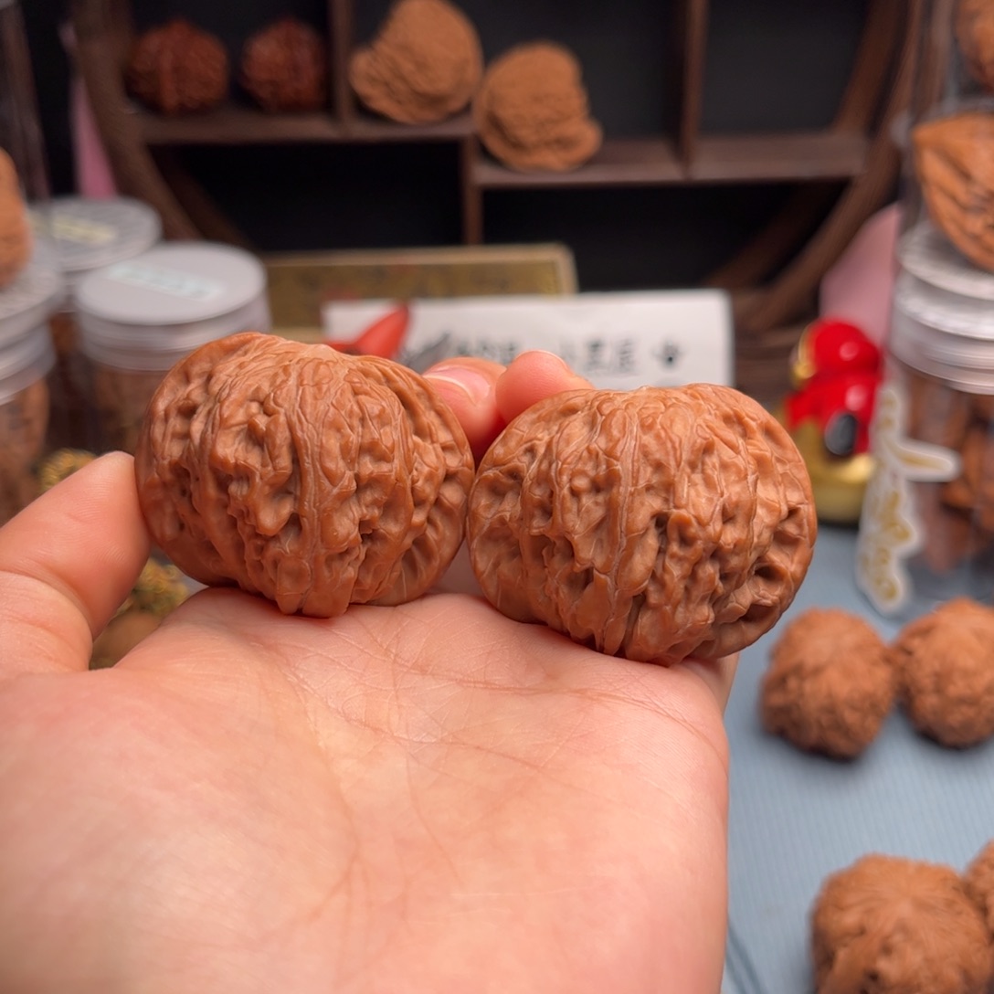 文玩核桃把件蝴蝶磨44