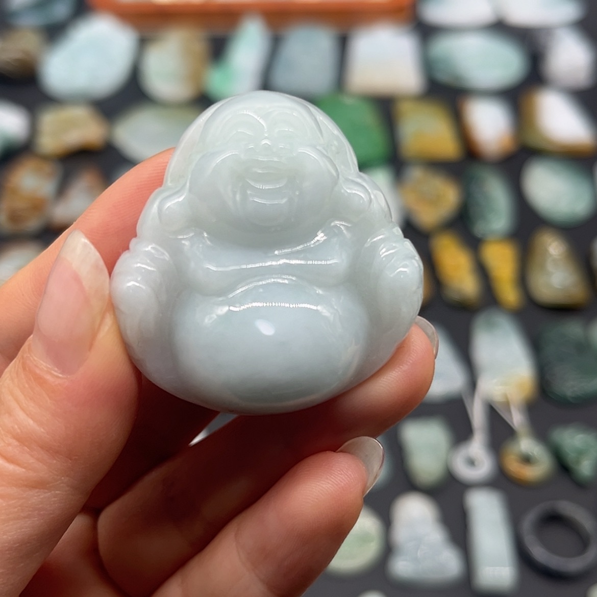 【闪购商品】翡翠颈饰未镶嵌佛公