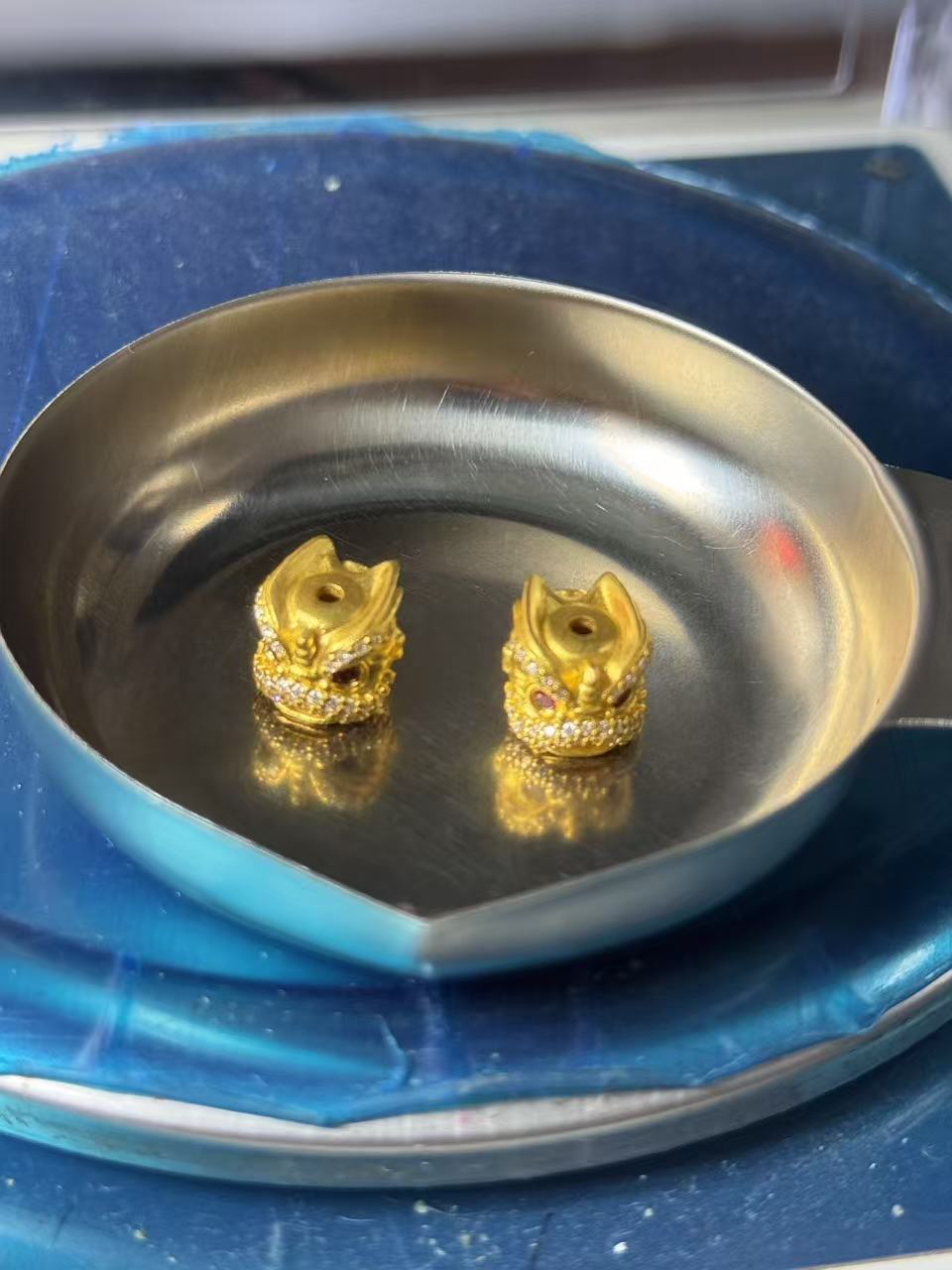 足金999，足金配饰，重11.36克，附加600