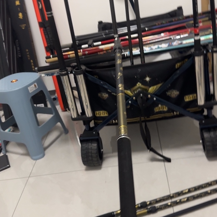 80-140黑金抄网杆