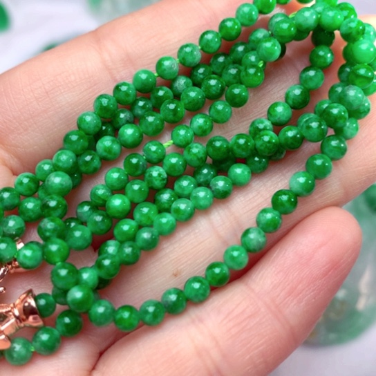 翡翠颈饰未镶嵌项链