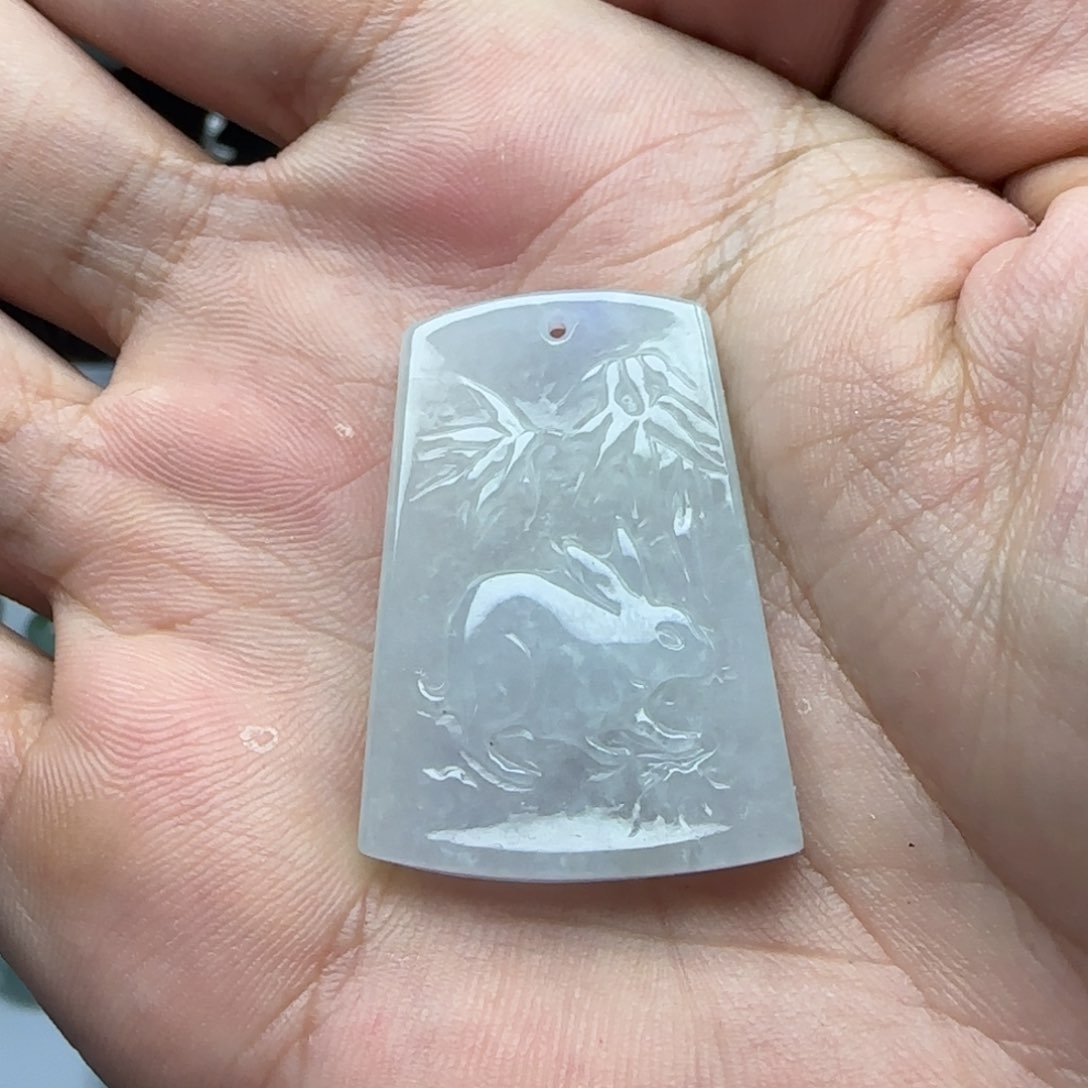 翡翠颈饰未镶嵌兔