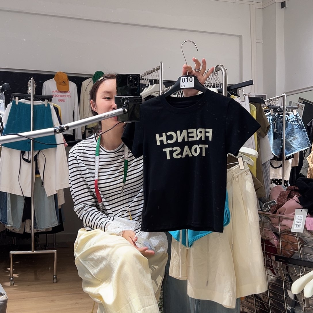 聚酯纤维元西黑色上衣