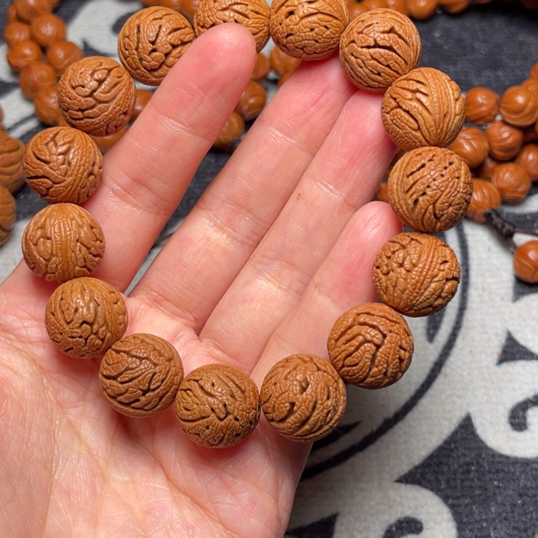 桃核手串龙纹绣球16