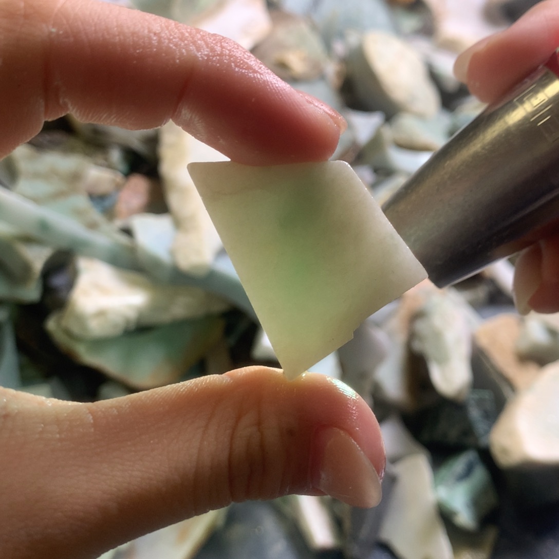 翡翠颈饰未镶嵌缅甸翡翠