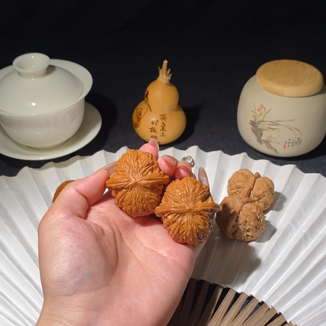 文玩核桃吊坠磨盘