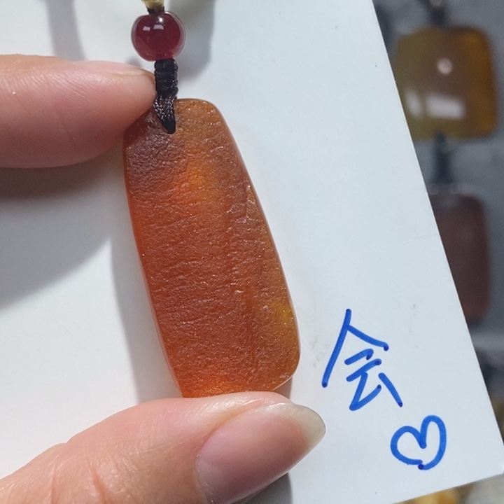琥珀珠宝奇石未镶嵌