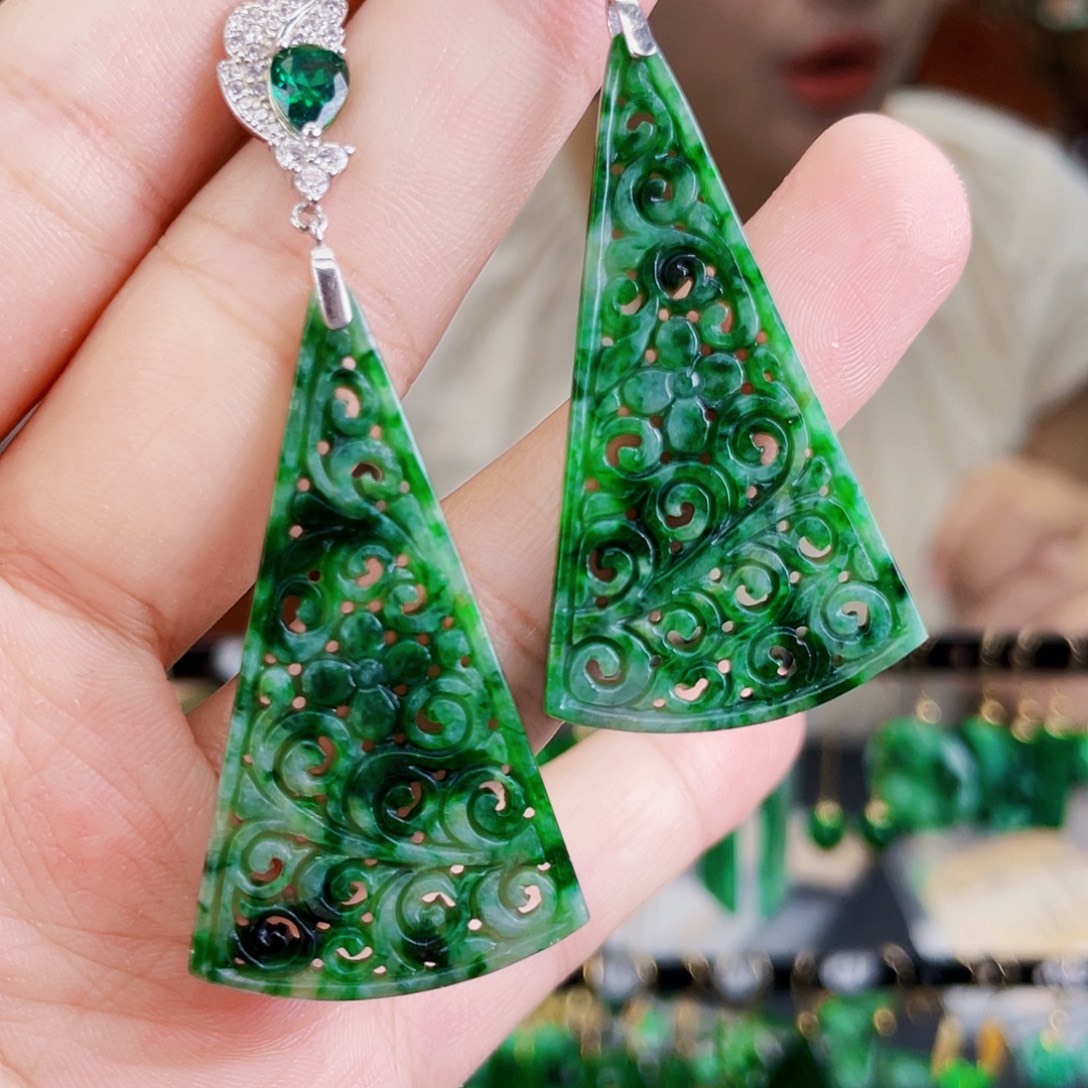 银S925镶嵌翡翠耳饰