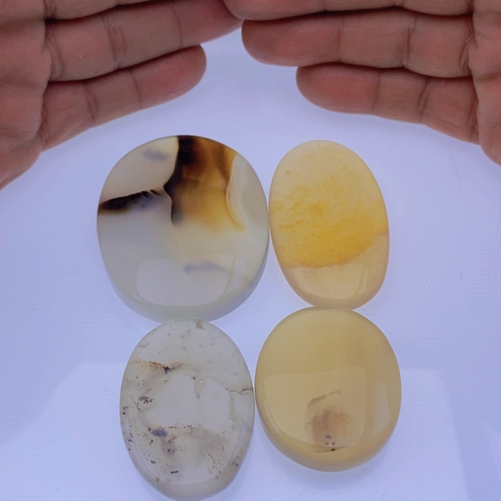 玛瑙/玉髓颈饰未镶嵌丫**?