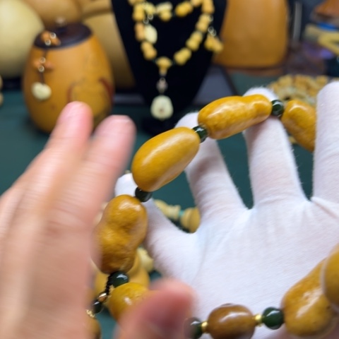 鲸****)铝土矿垃圾咯啦咯现在KKK0