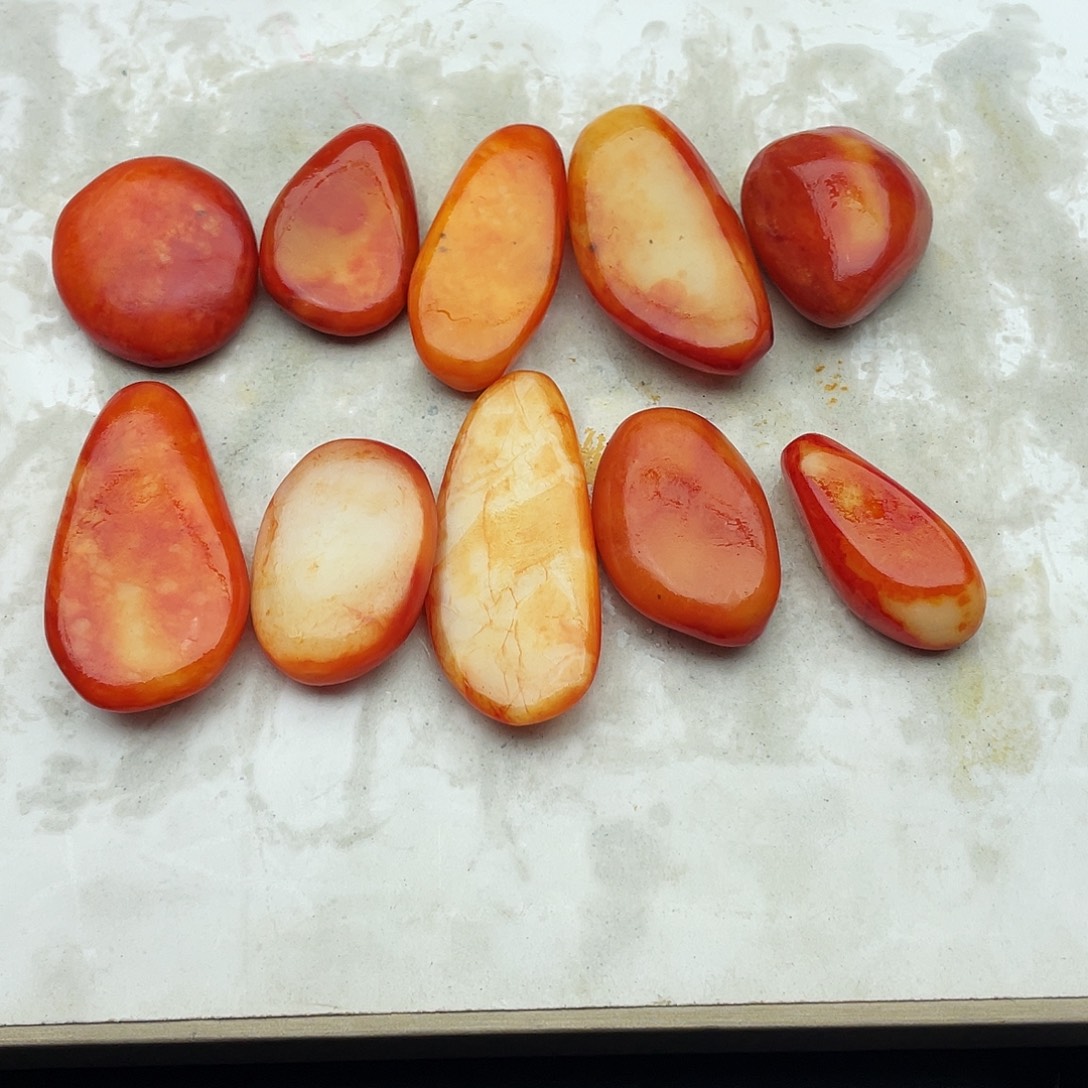 M***朱和田玉未镶嵌挂件