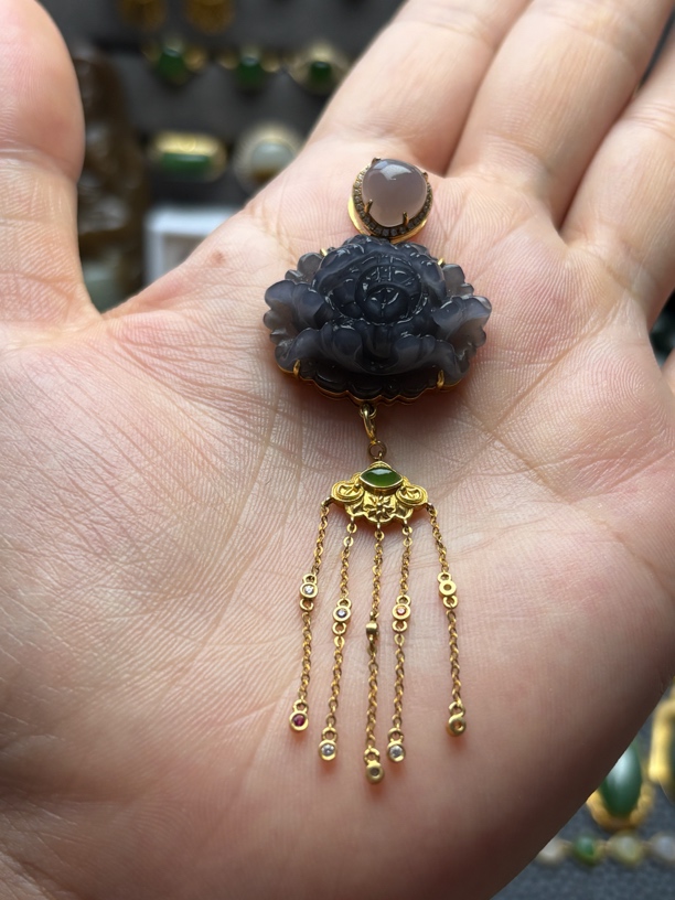 和田玉18k金镶烟紫吊坠（流苏可拆卸）