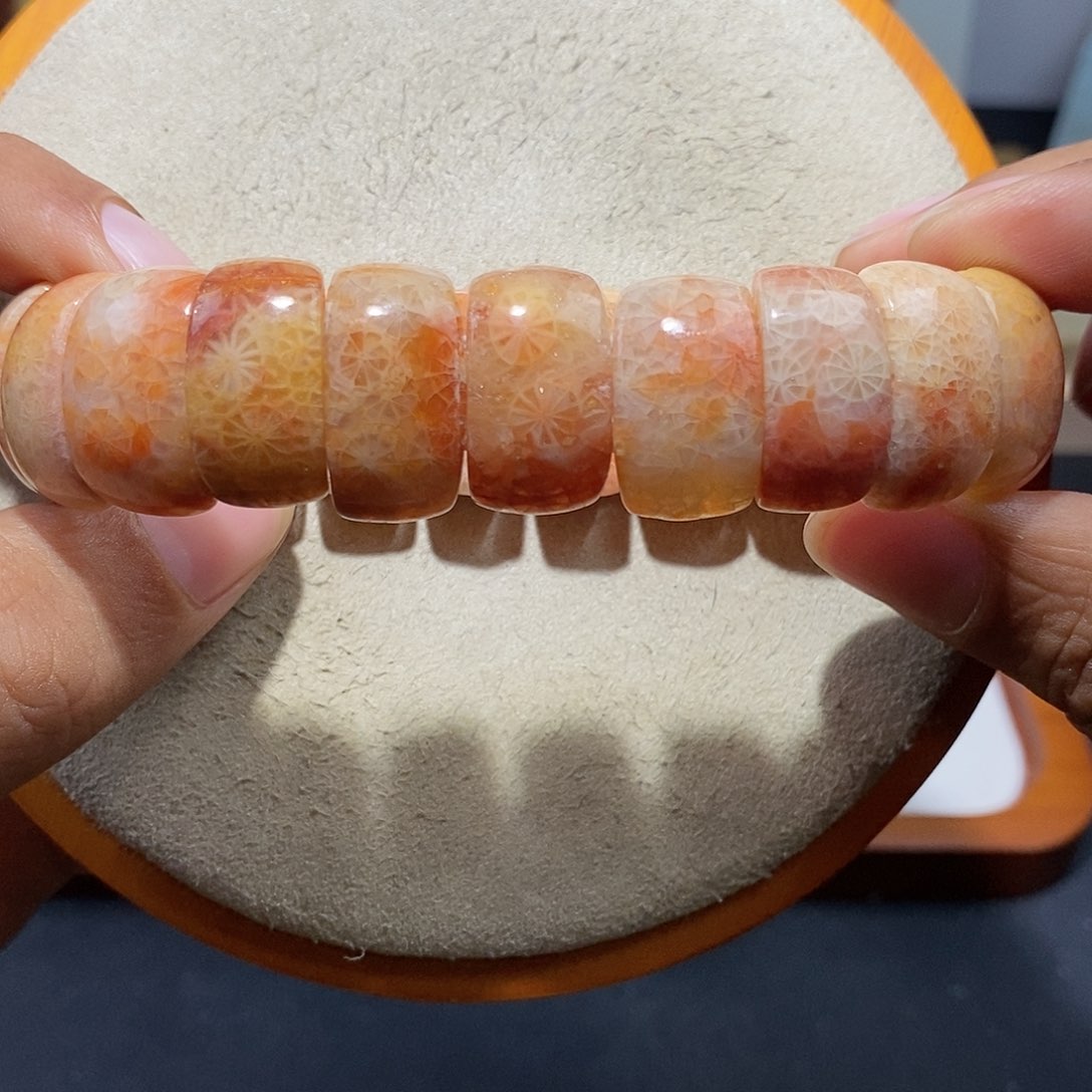 硅化珊瑚（珊瑚玉）手串未镶嵌冰彩蕾丝88