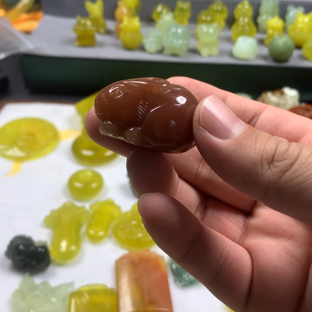 岫玉吊坠未镶嵌巳**意