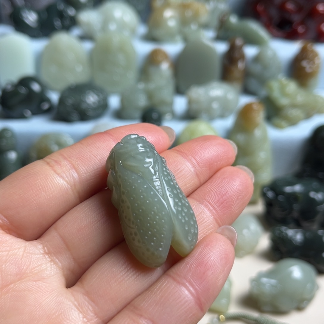 彩***间和田玉未镶嵌挂件