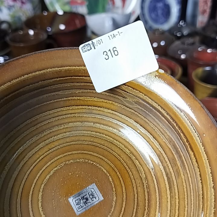 盘瓷片陶瓷杯盘壶碗都有