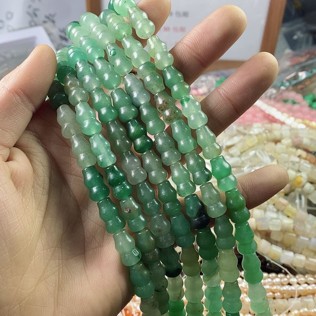 玛瑙/玉髓珠宝半成品未镶嵌一条天然8×13绿东岭玉葫芦