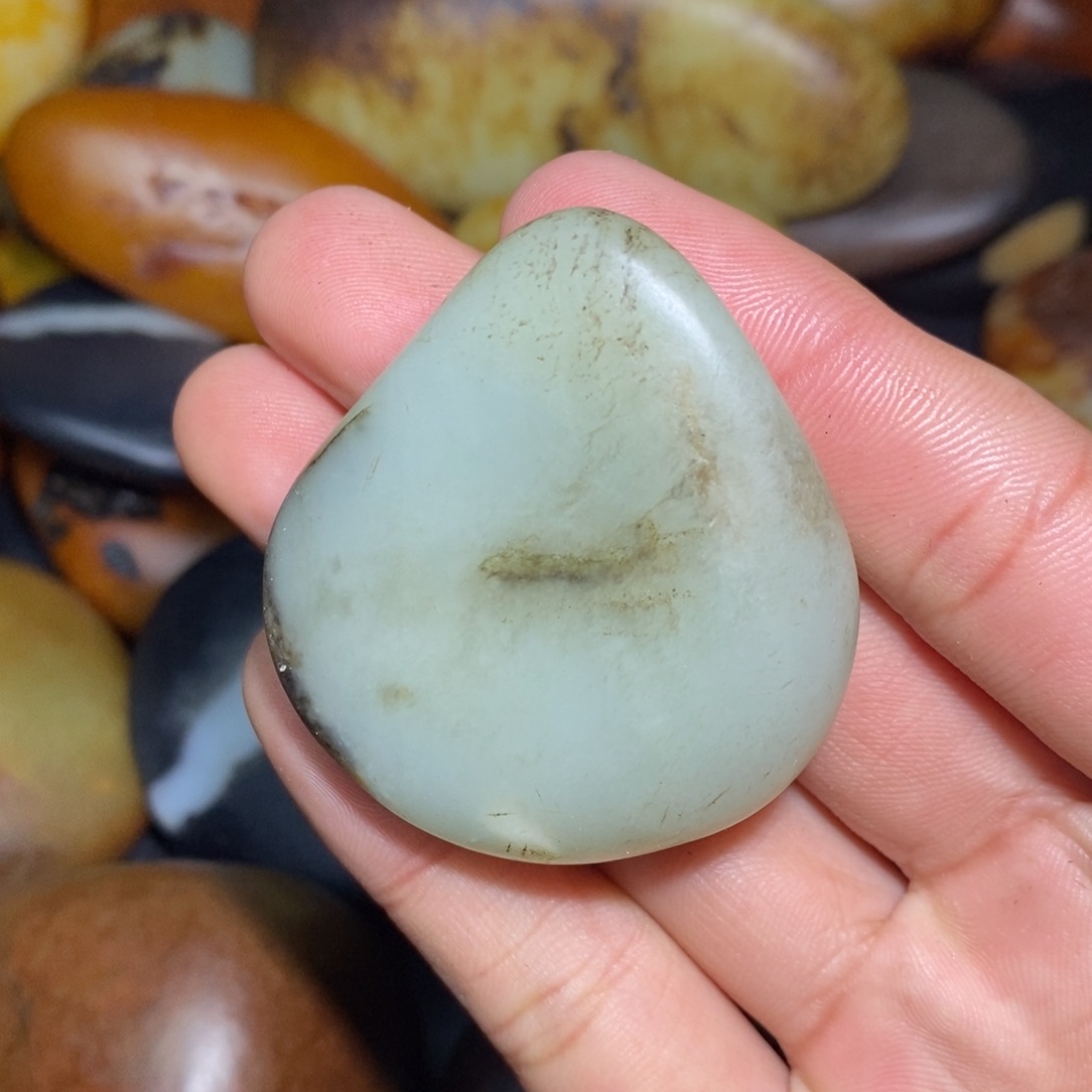 和田玉未镶嵌珠宝奇石