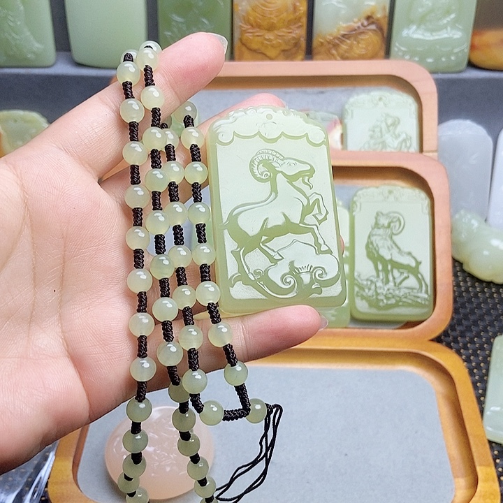 新疆昆仑山脉料羊