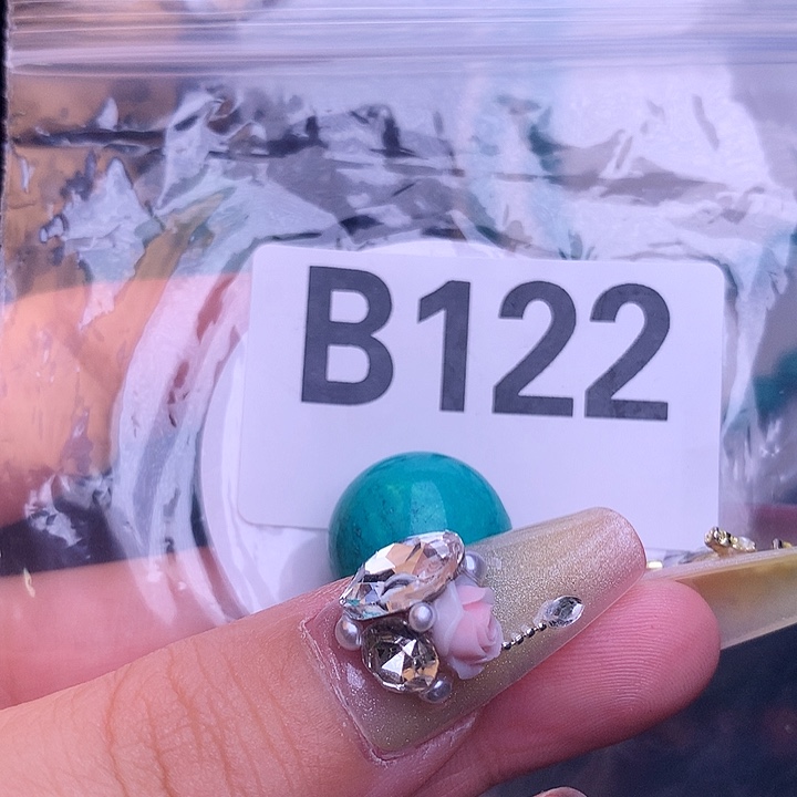 湖北十堰原矿绿小松