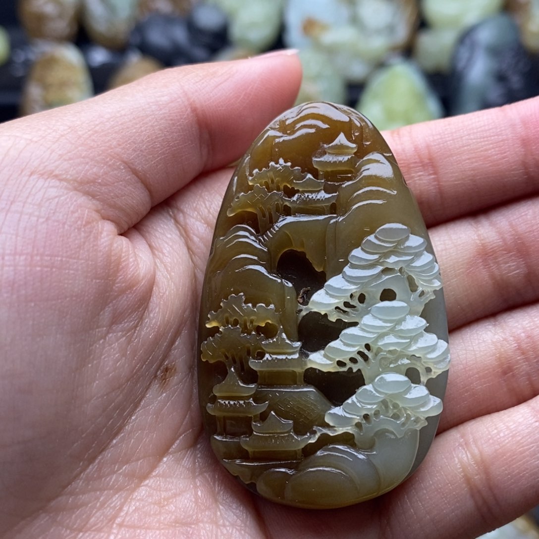 吊坠(不含链)未镶嵌和田玉（糖玉）