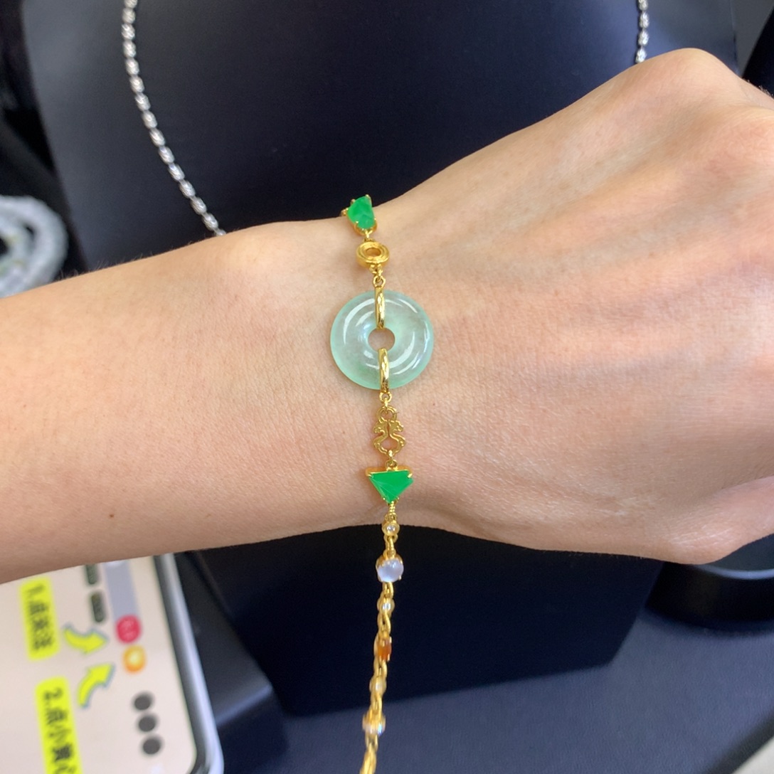 【闪购商品】翡翠18K金镶嵌颈饰翡翠