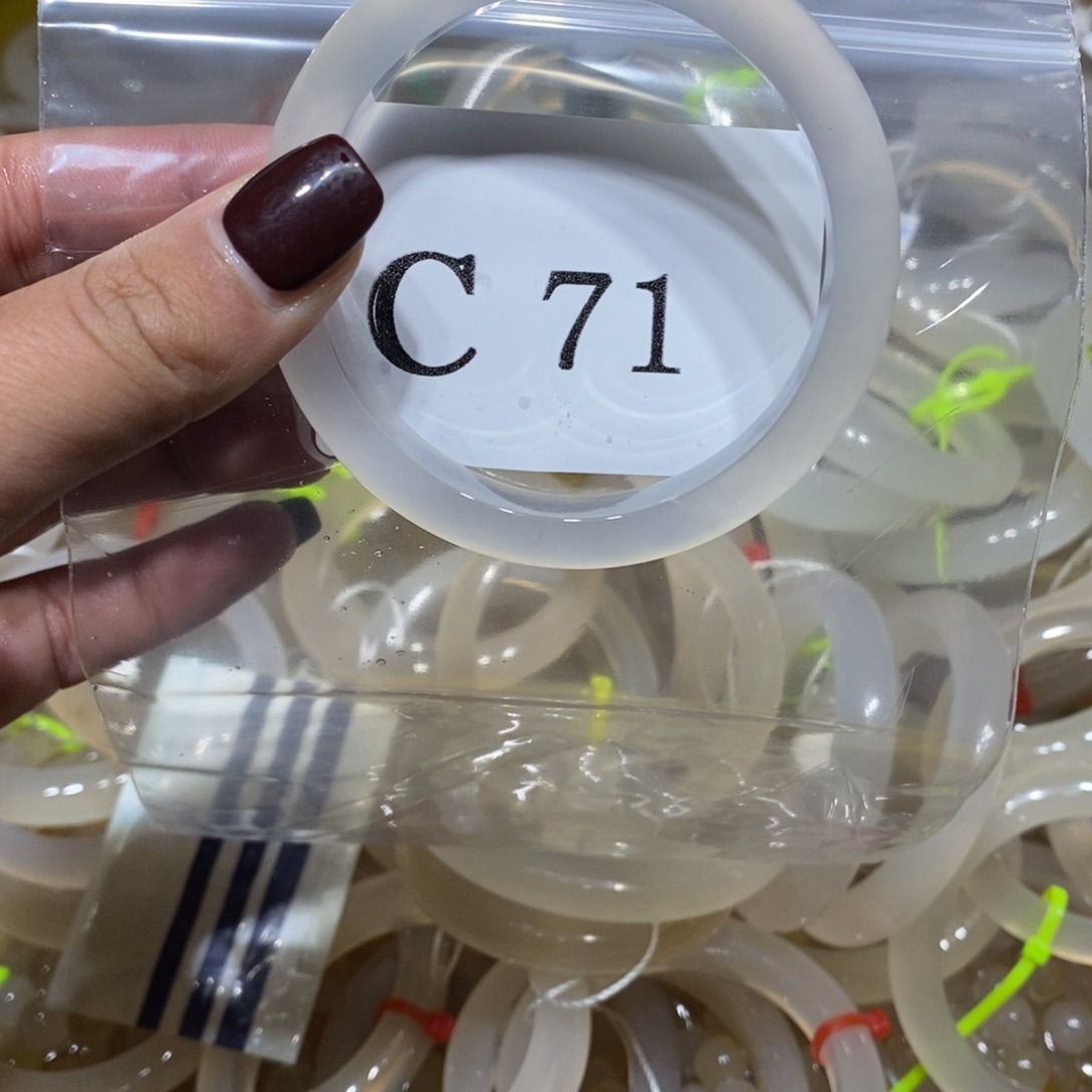 章****玛瑙/玉髓未镶嵌手镯